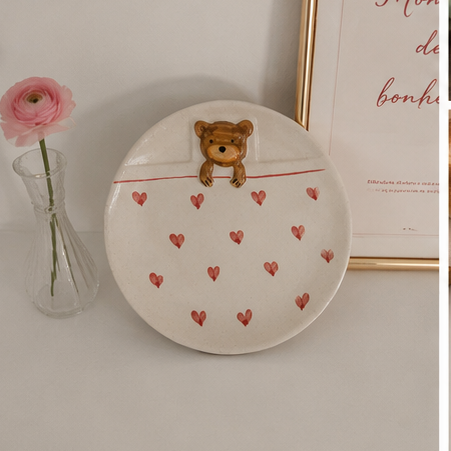 tucked in teddy ceramic plate ( light print )