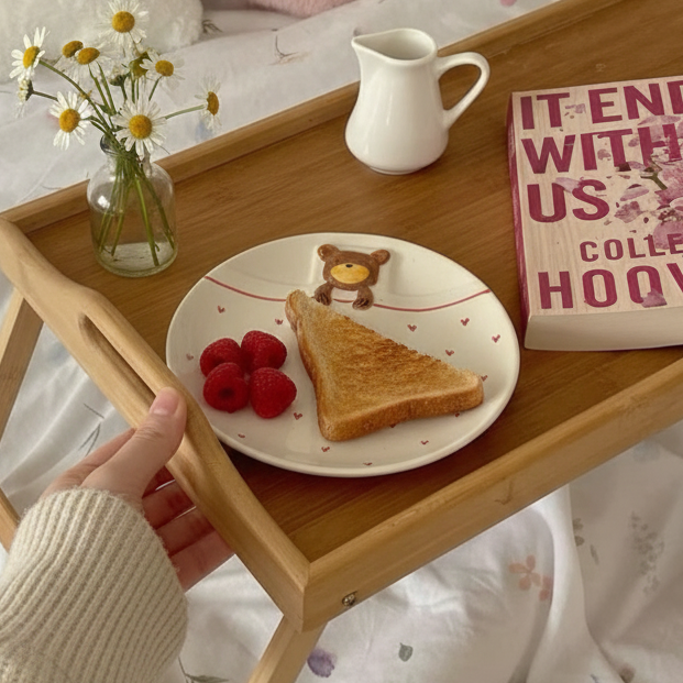 The teddy-in-bed plate